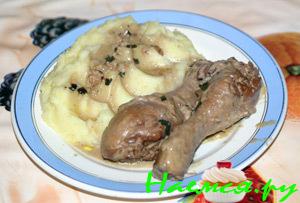 Курица в сливках и орехах