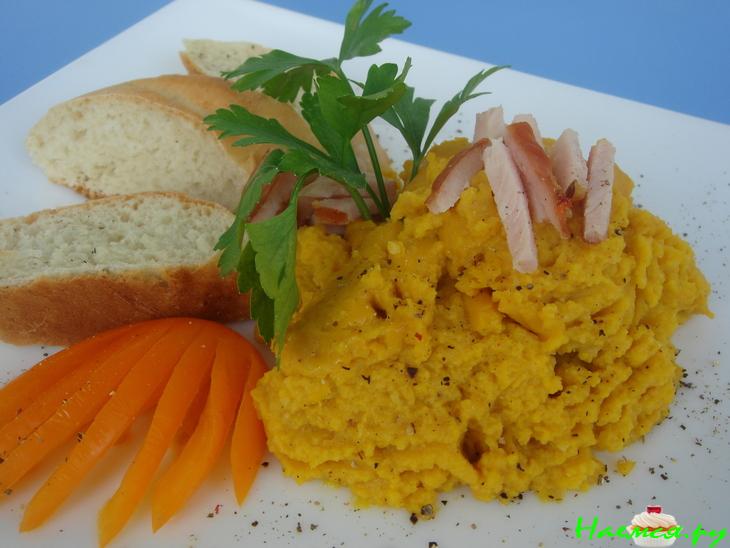 Тыквенная запеканка с ветчиной и теплым багетом