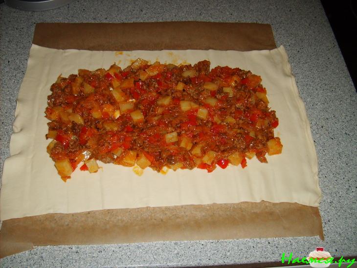 Пирог из слоёного теста