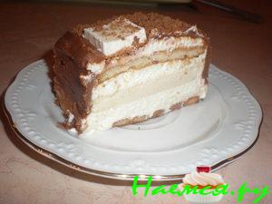 Торт-пирожное из печенья и пастилы 