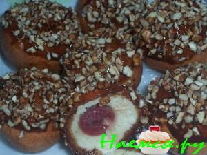 Крапфен с вишней в шоколаде