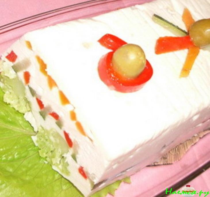 Рулет из курицы с овощами