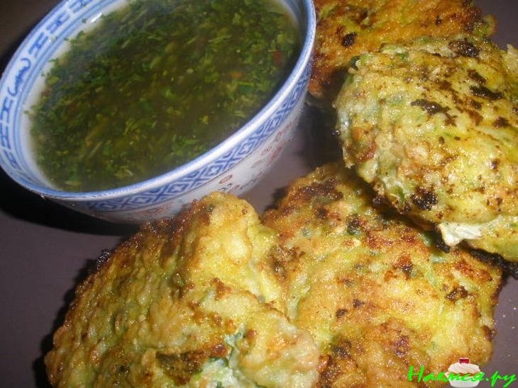 Рыбные котлеты с остро-сладким соусом Рыбные котлеты с остро-сладким соусом