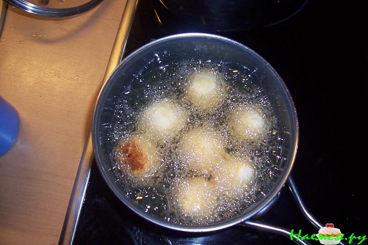 Пончики творожные