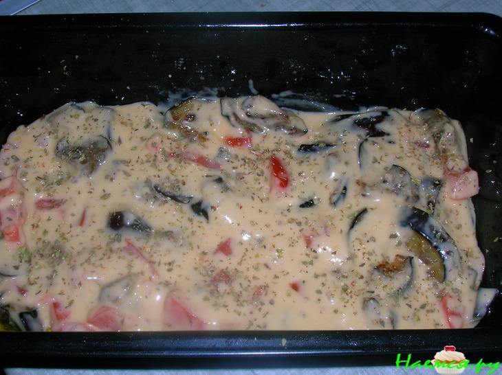 Закусочный кекс с баклажанами и помидорами