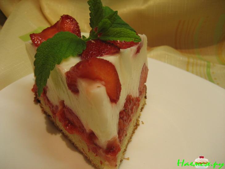 Клубничный торт с йогуртом