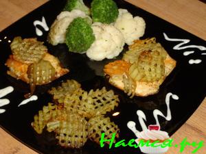 Куриная грудка, запеченная с овощным гарниром Куриная грудка, запеченная с овощным гарниром