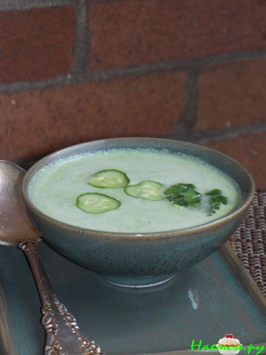 Холодный огуречный суп за 5 минут Холодный огуречный суп за 5 минут