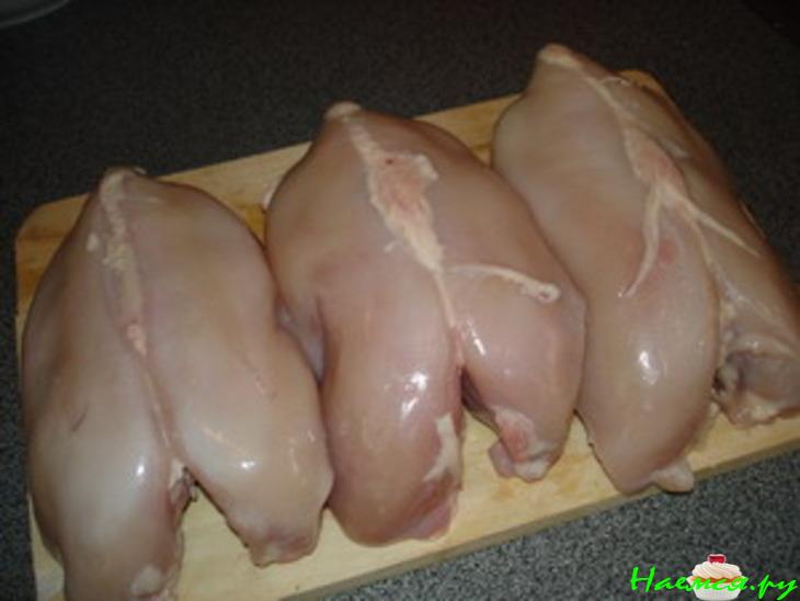 Котлета по-киевски с голубым сыром в оригинальной панировке