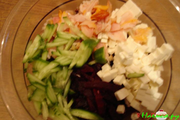 Салат с копченой курочкой "8 Марта"