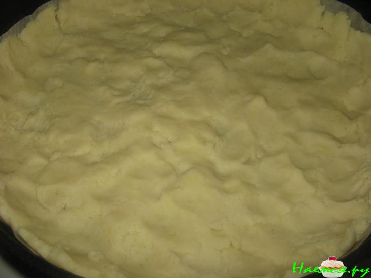 Пирог ягодный с шапкой из белков