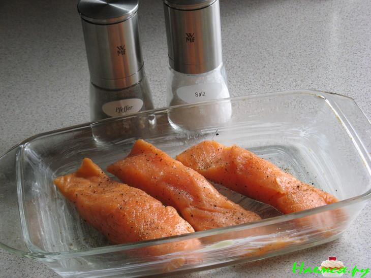 Лосось в сливочном соусе с овощами