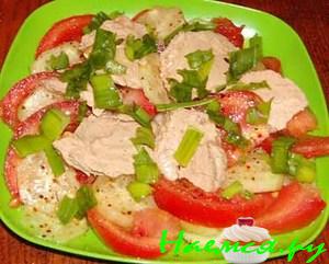 Салат из печени минтая с помидорами