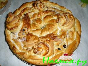 Пирог "Косичка с розами"