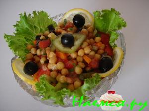 Салат из нута с помидорами Салат из нута с помидорами