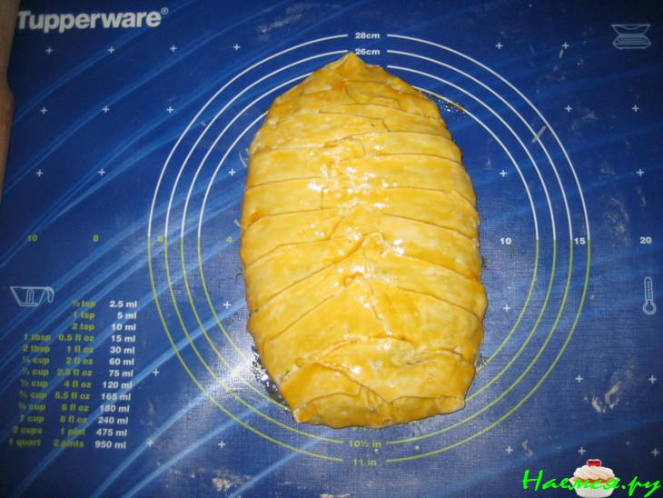 Рыбный пирог из слоеного теста с горбушей