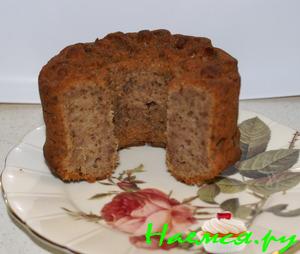 Банановый кекс с орехами и ромом