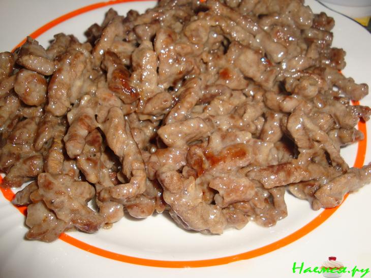 Говядина с шампиньонами,паприкой и луком (по-китайски)