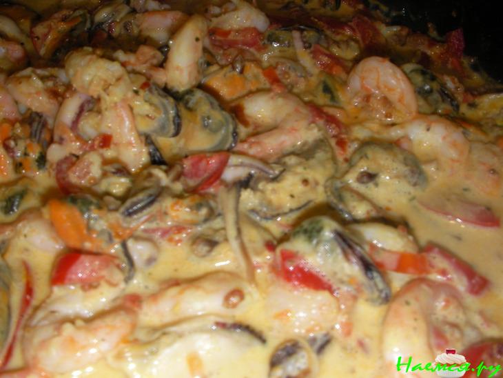 Солнечные спагетти с морепродуктами