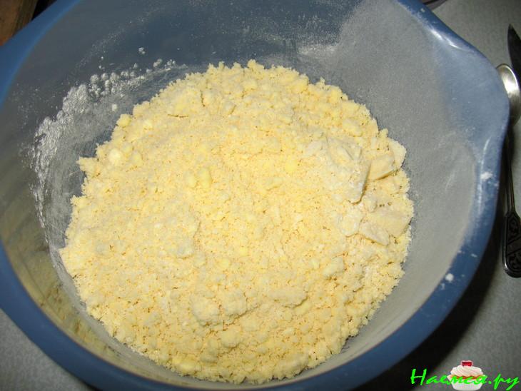 Пирог с яблоками, ревенем и ванильным кремом 