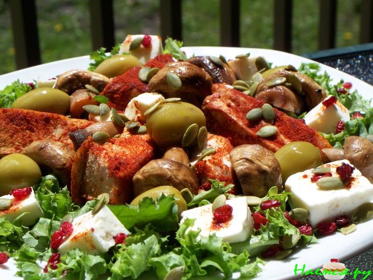 Салат из куриных грудок Салат из куриных грудок