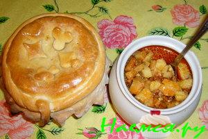 Жаркое в горшочках с рыбкой и грибами