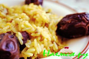 Рис с чечевицей и финиками