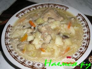 Грибной суп с кабачками и китайским акцентом