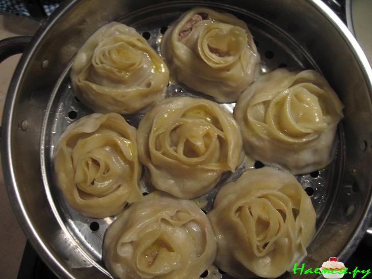 Манты-розочки