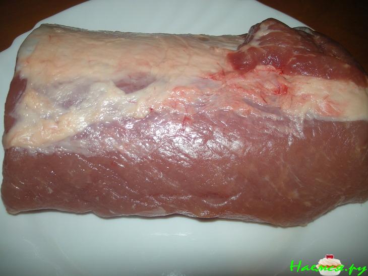 Мясо в ананасе