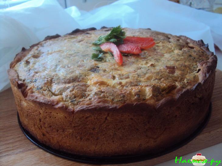 Эльзасский пирог с луком и ветчиной
