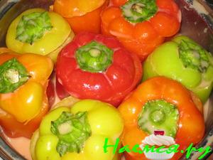 Перчики фаршированные фаршем и рисом