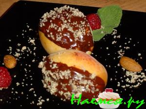 Абрикосы с начинкой, в шоколаде