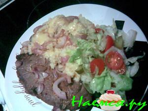 Быстрый ужин с говяжьим стейком и кус-кус