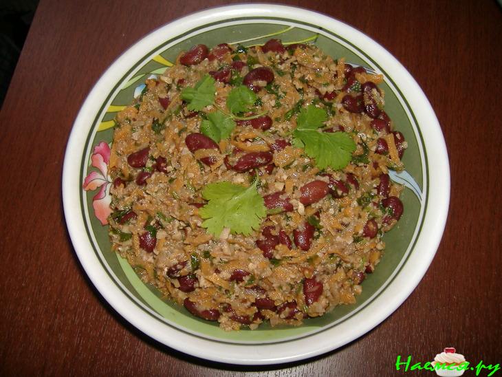 Лобио с орехами