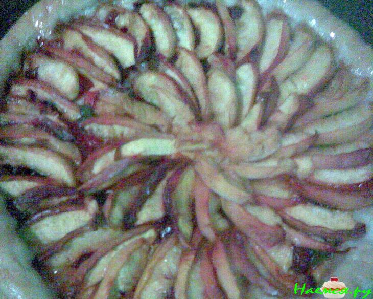 Постный фруктовый пирог из дрожжевого теста (с нектаринами)