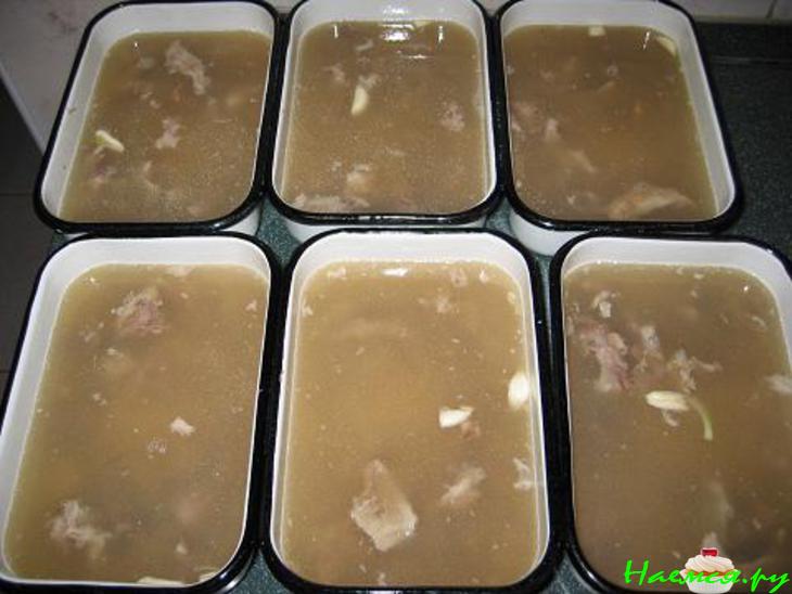 Холодец свиной с телячьим хвостом