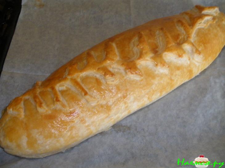 Слоеный пирог с уткой и сыром чечил