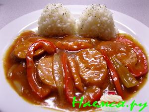 Быстрый гуляш с колбасой Быстрый гуляш с колбасой