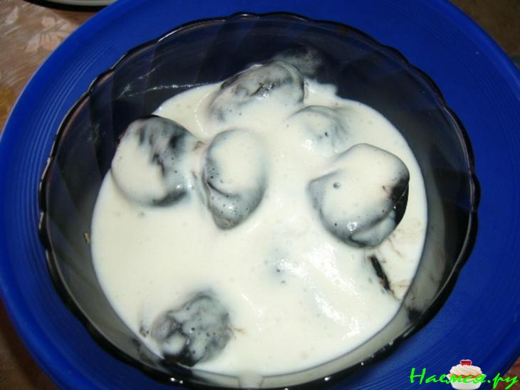 "Чернослив в снегу" (или чернослив фаршированный орехами)