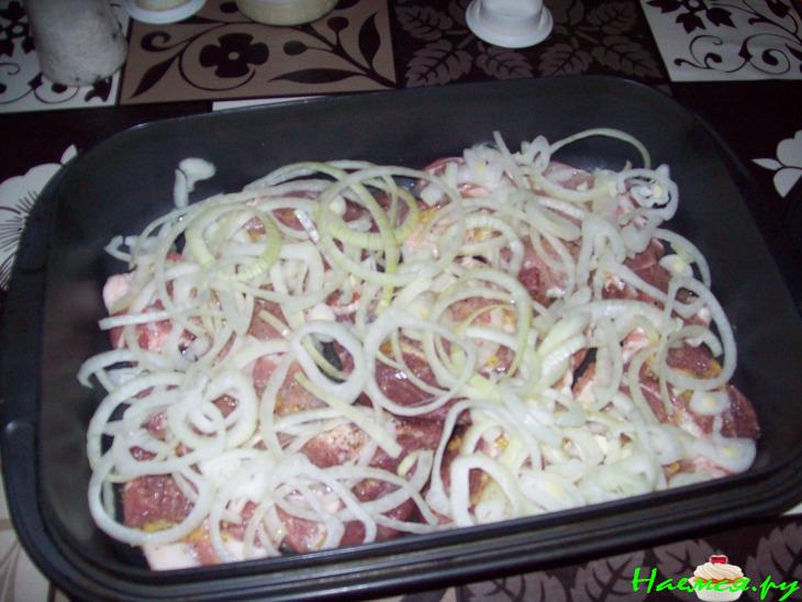 Мясо под шубой с картошкой Мясо под шубой с картошкой