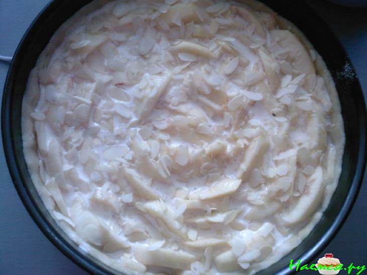 Пирог "Яблоки в сливках"