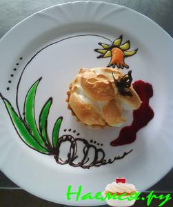 Миндальная корзиночка с нежным кремом, корочкой безе Миндальная корзиночка с нежным кремом, корочкой безе