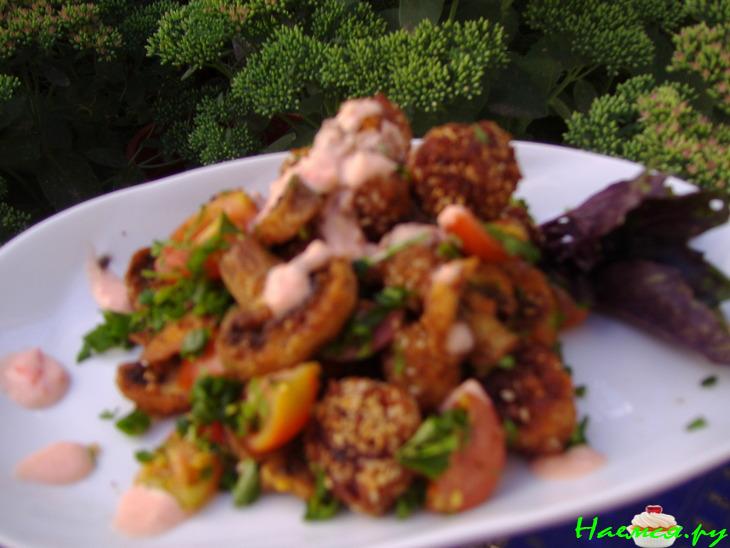 Салат с фаршем и грибами "Экспромт"