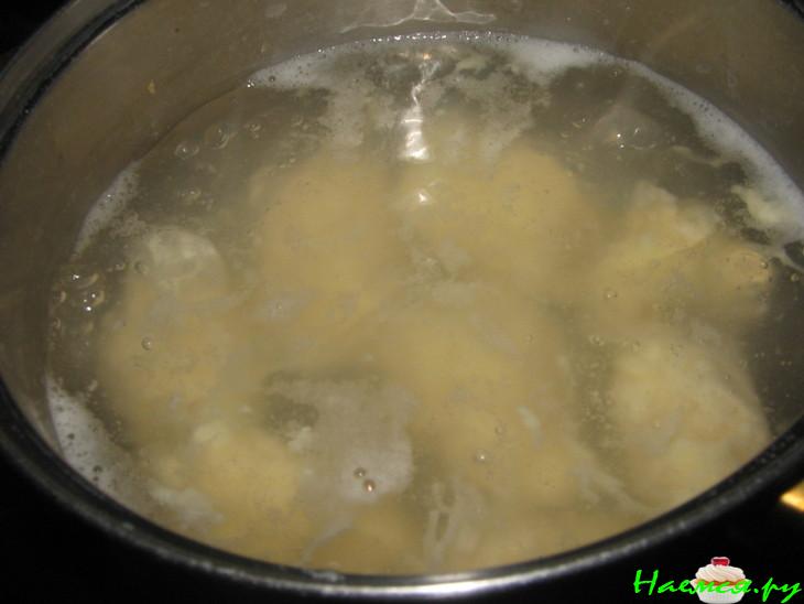 Кнедлики чешские из сырого картофеля Кнедлики чешские из сырого картофеля