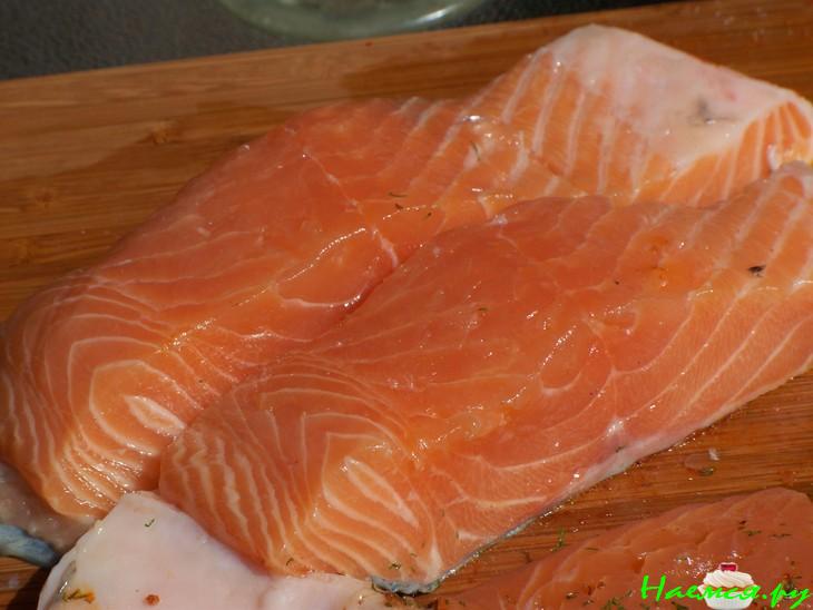 Лосось с манговым сальса  