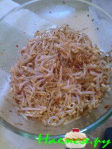 Салат из соевых ростков острый