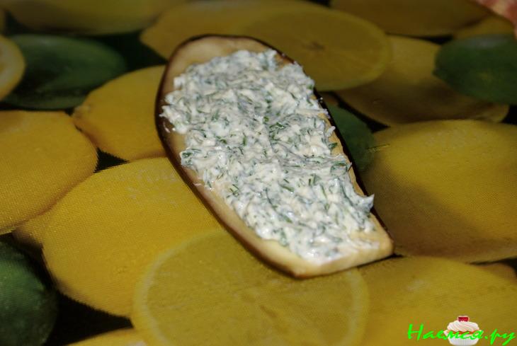 Баклажановые рулетики запеченные с творогом и беконом Баклажановые рулетики запеченные с творогом и беконом