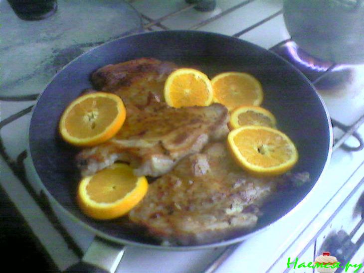 Свинья в апельсинах