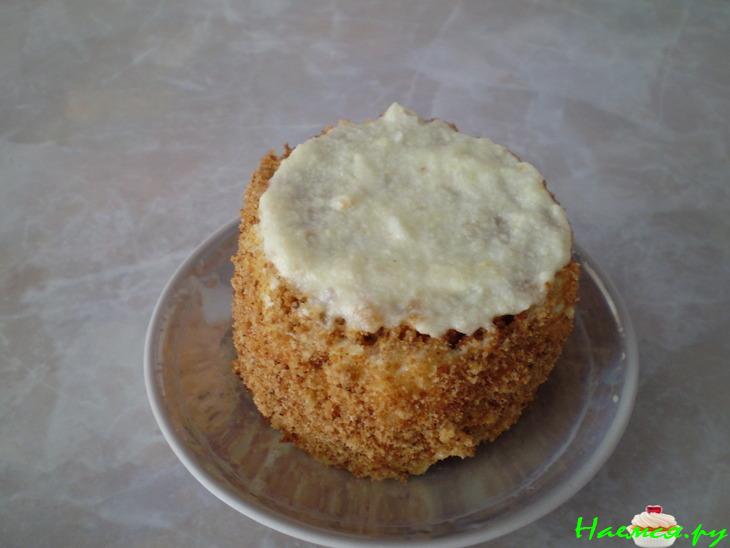 Пирожные медовые с пчелкой